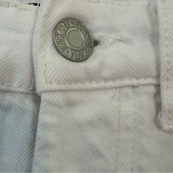 Zara High Rise Denim Shorts, size 6 - Picture 5 of 5